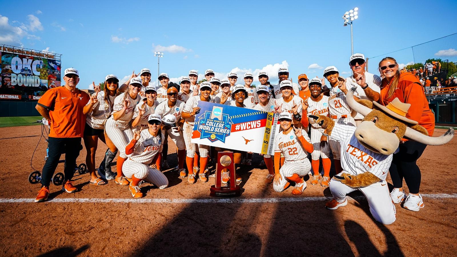 حصلت اللاعبة رقم 3 في لعبة Softball على تذكرة لحضور بطولة العالم التاسعة لكلية البنات